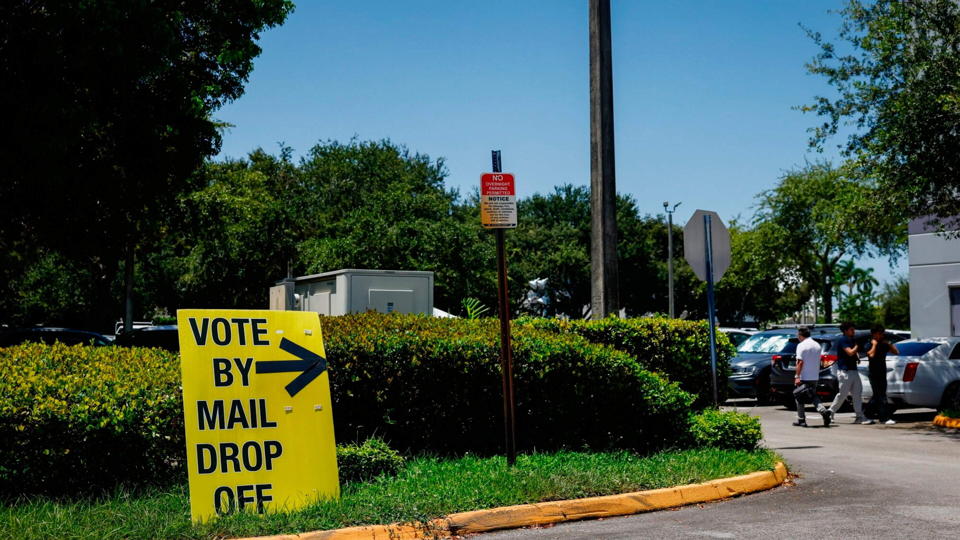 Florida democratic socialist Nixon wins Democratic Senate primary